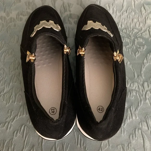 NEW Women’s Stylish Slip On Sneakers - Picture 6 of 6